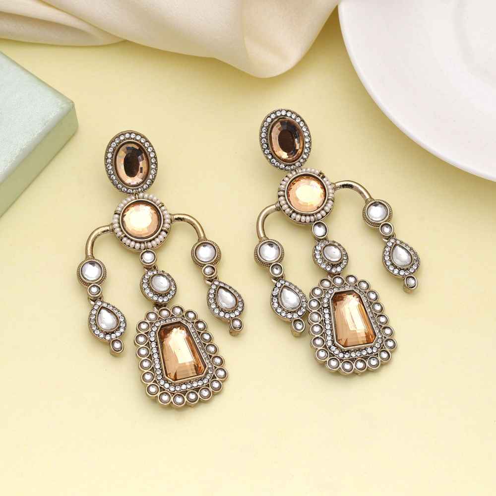 Gold Color Kundan Earrings Designed For Wedding And Festive Functions-FNKDE150GLD