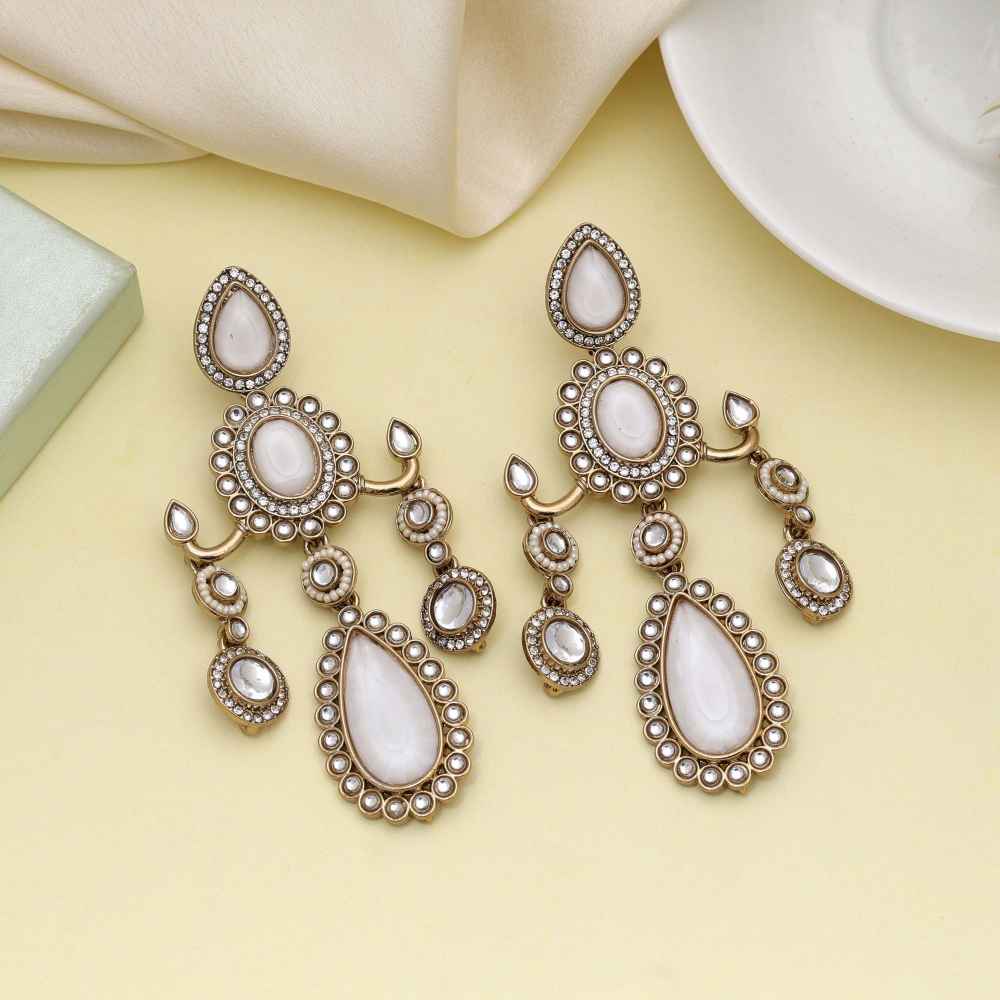 White Color Kundan Earrings Designed For Graceful Festive Styling-FNKDE151WHT