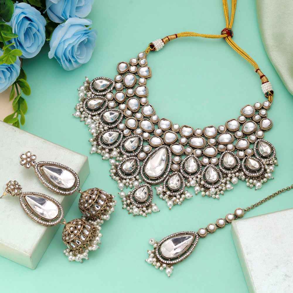 White Color Kundan Necklace Set Offering Timeless Grace For Ethnic Outfits-FNKN175WHT