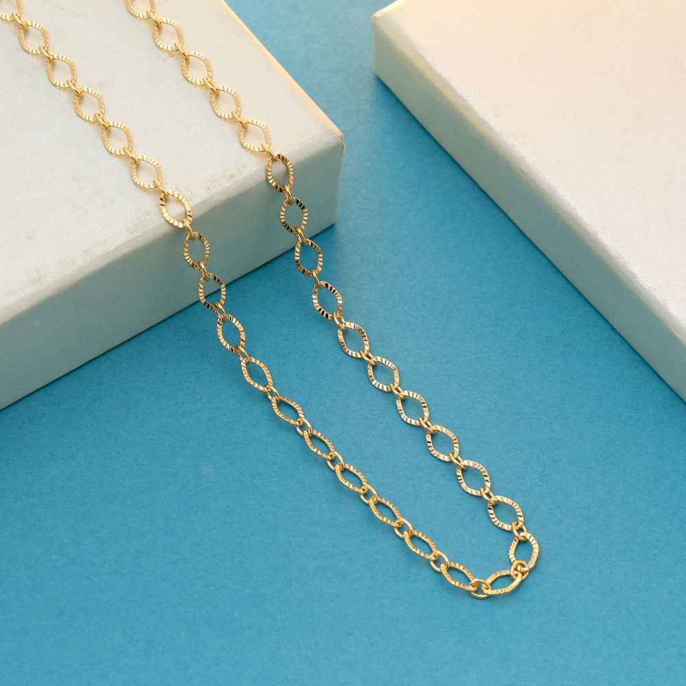 Gold Color Fashion Chain Necklace Offering Versatile Elegance For Everyday Fashion-FNTRDN213GLD